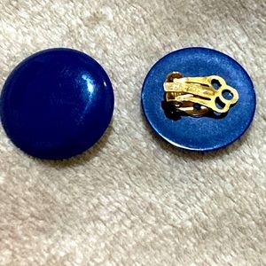 Navy blue clip on round earrings
